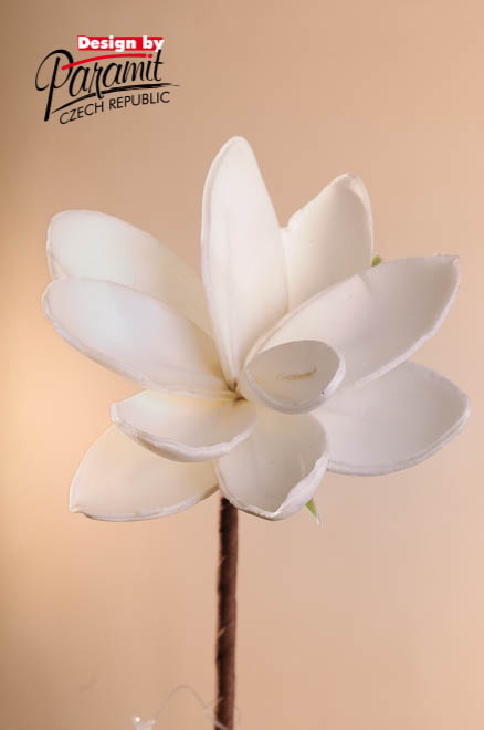 Kvet dekor.biela18cm 3-81W